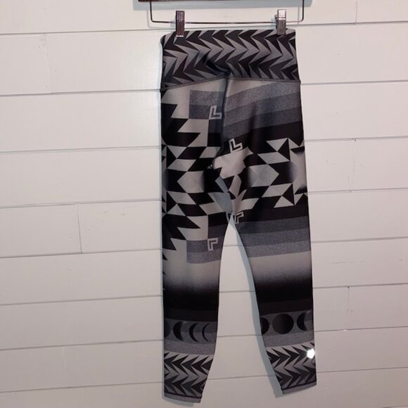 NWT Greyson Smokey Peak Leggings - Women's Size XS - Picture 4 of 7